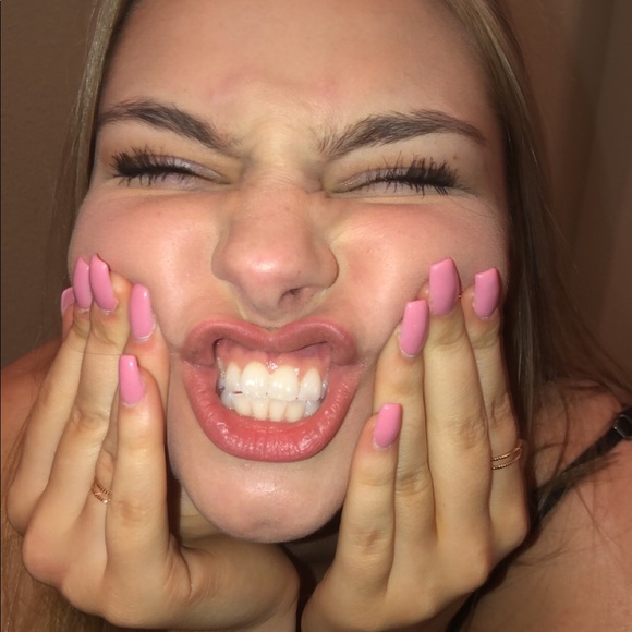 Meet your Posher, Peyton - Picture 2 of 3